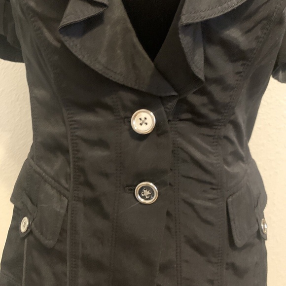 Short Sleeve Black Ruffled White House Black Market Dress Jacket Women's 2 - Picture 2 of 10